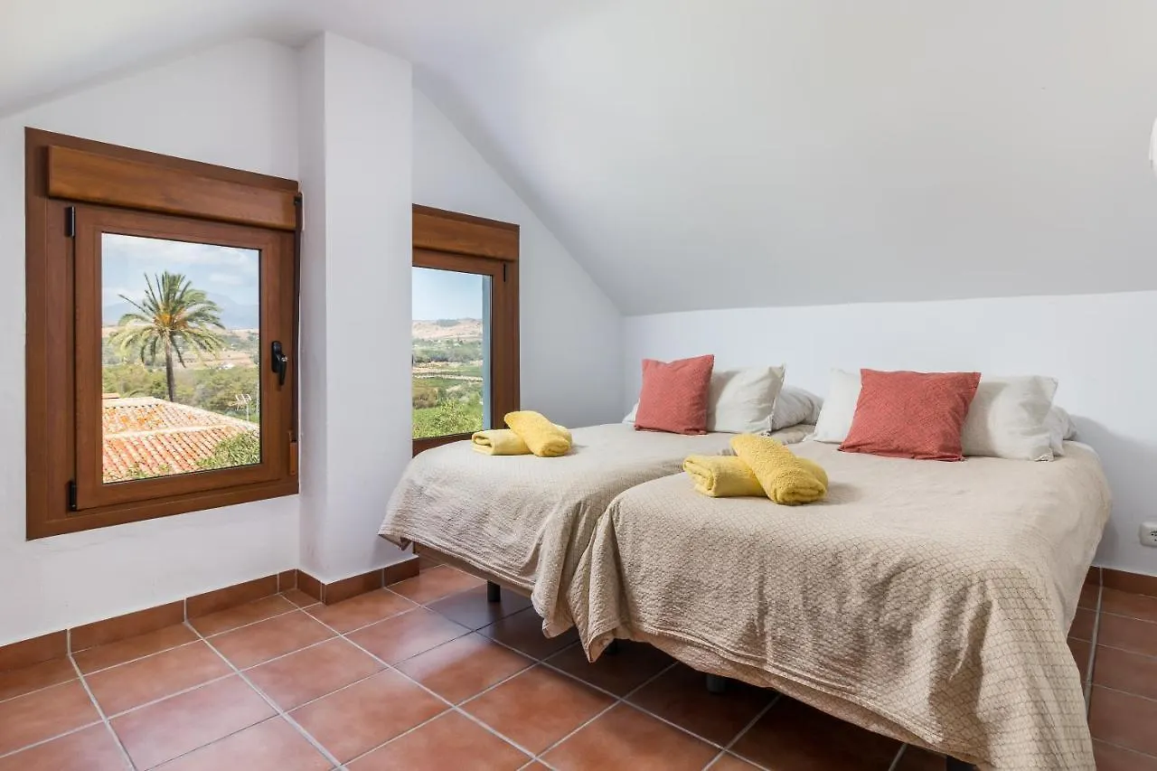 Pensión Finca Limón Pizarra España